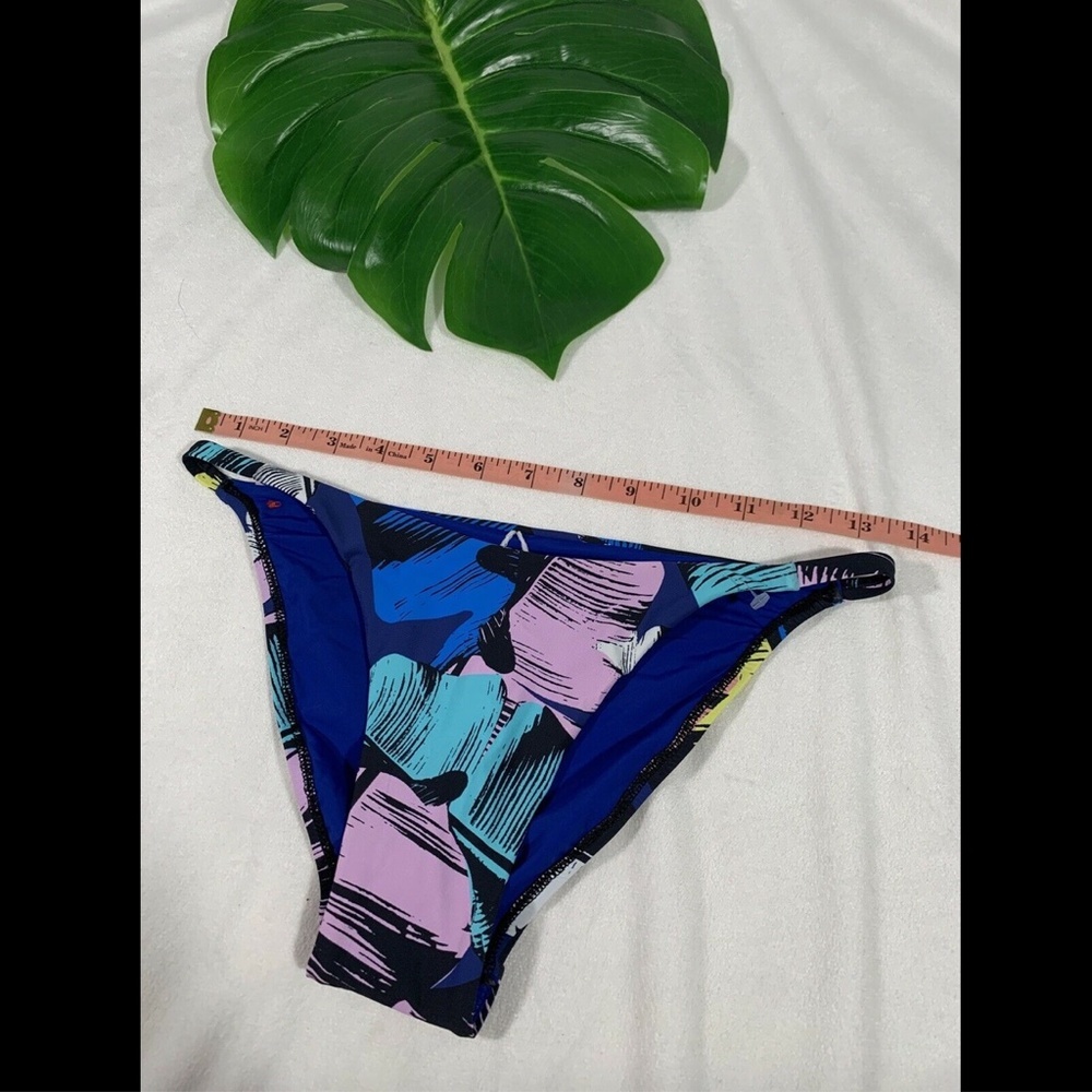 NEW $58‎ Red Carter Leaf Print Bikini Bottoms Small - Picture 12 of 12